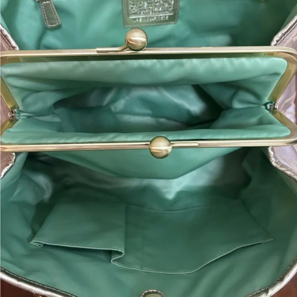 Coach RARE Poppy E1169-F17575 Graffiti Kiss-lock Satchel EUC - Picture 15 of 16